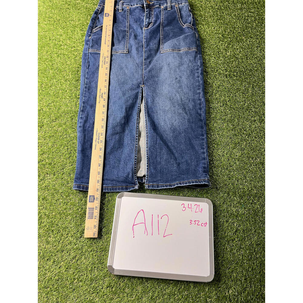Divine‎ Rights of Denim Blue Denim Skirt Size 7 Modest Jean Skirt Center slit